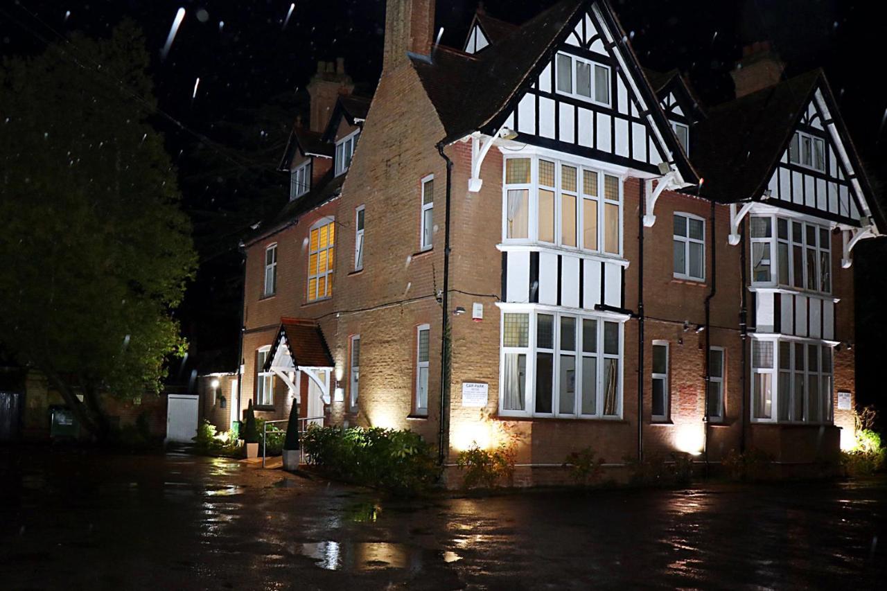 Gatwick Inn Хорли Екстериор снимка