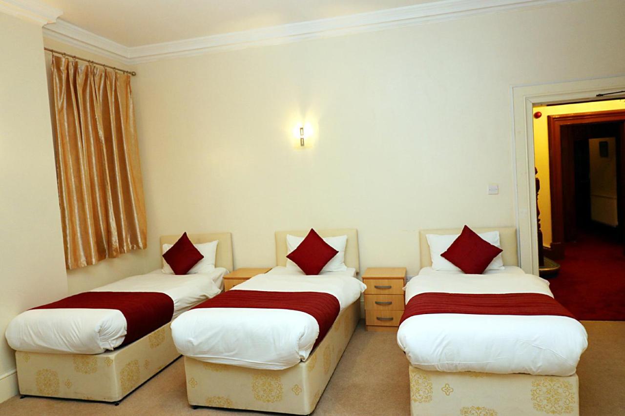 Gatwick Inn Хорли Екстериор снимка